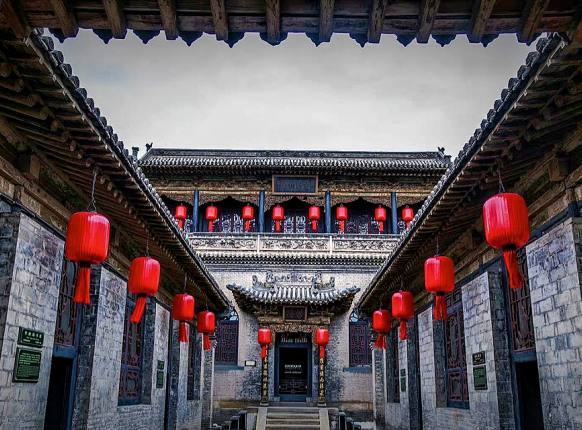 地接社和组团社有什么区别：谁和你签合同、出问题找谁
