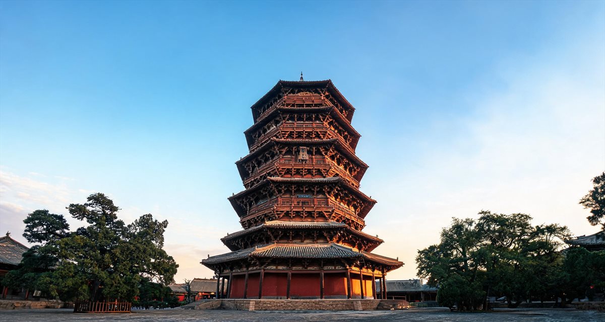 山西太原+大同+平遥县+平遥古城+应县木塔景区+云冈石窟+陕西波浪谷景区+山西黄河壶口瀑布旅游区8日7晚跟团游·晋陕联游老友团|升级5晚高档住宿+特赠专业讲解+忻州打铁花+非遗剪纸花馍+山西小调欣赏